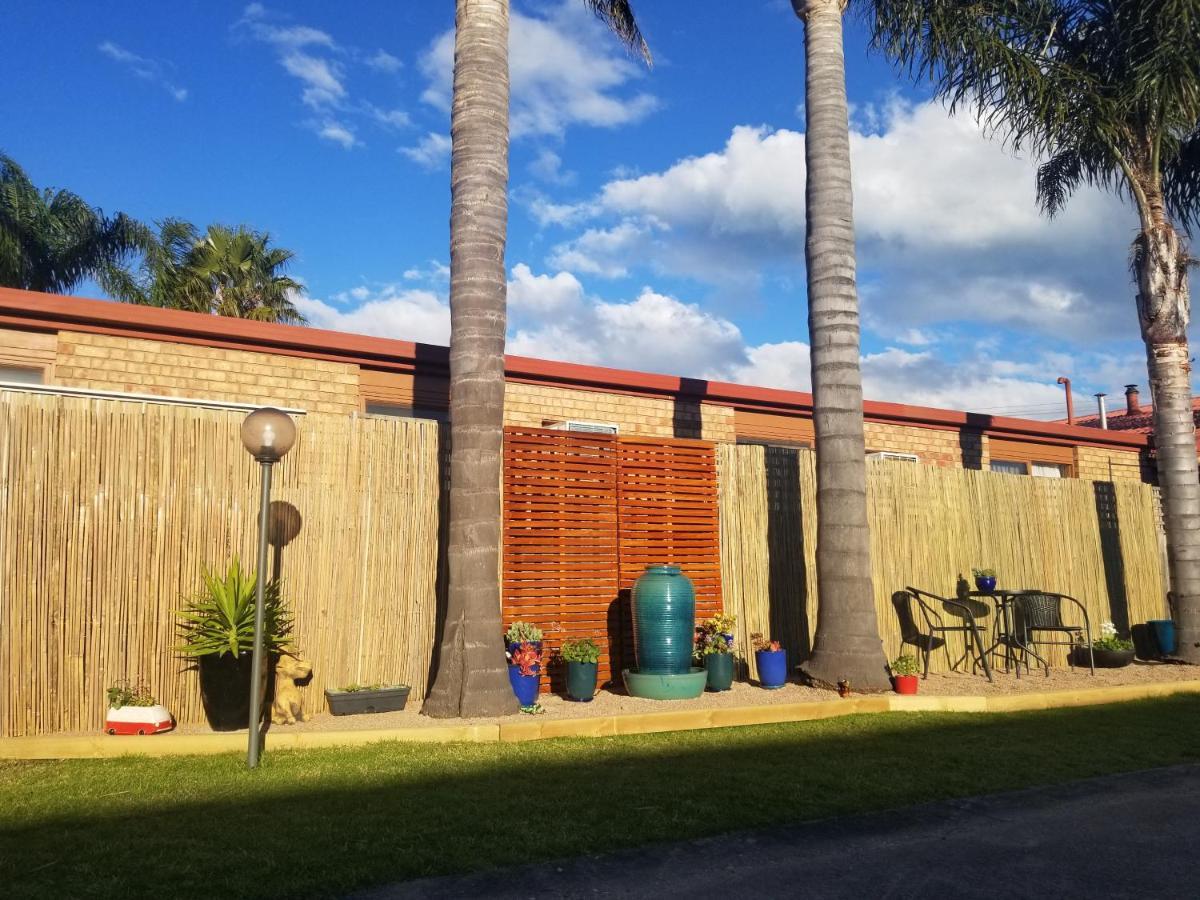 Sandbar Boutique Motel Lakes Entrance Extérieur photo
