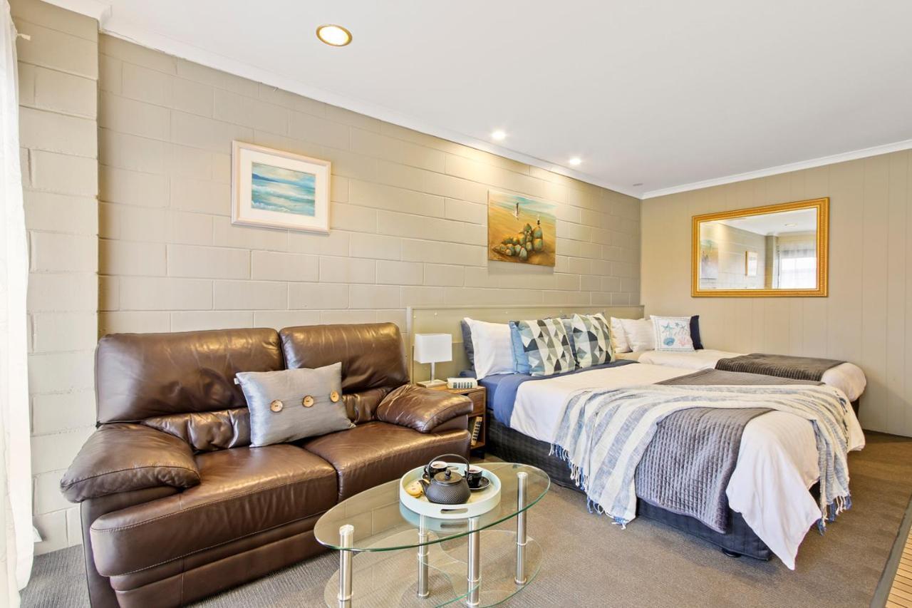 Sandbar Boutique Motel Lakes Entrance Extérieur photo