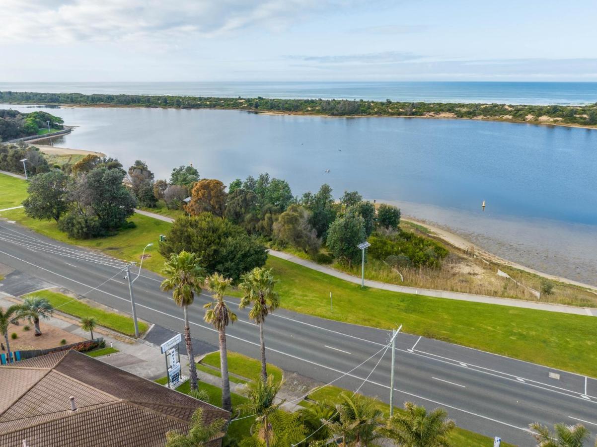 Sandbar Boutique Motel Lakes Entrance Extérieur photo